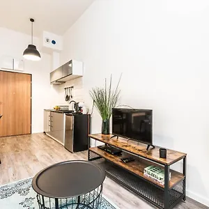 apartament-serce-miasta-w-stylu-loftowym-pozna-garbary-31.poznan-hotels.com/